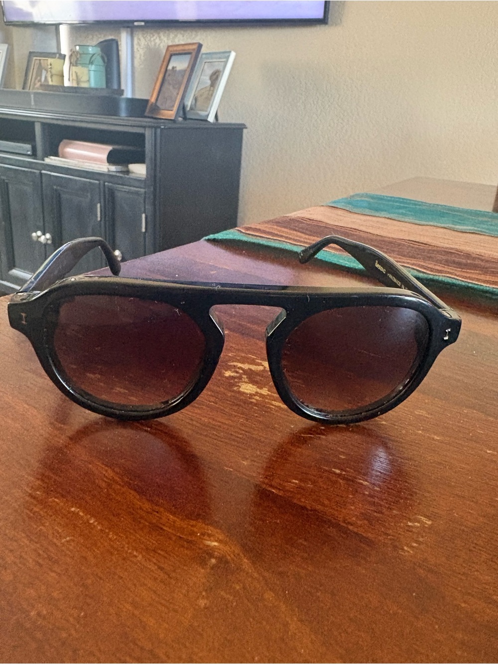 Illesteva Bergen Sunglasses Black Handmade Italy 47-21-145 Unisex Designer